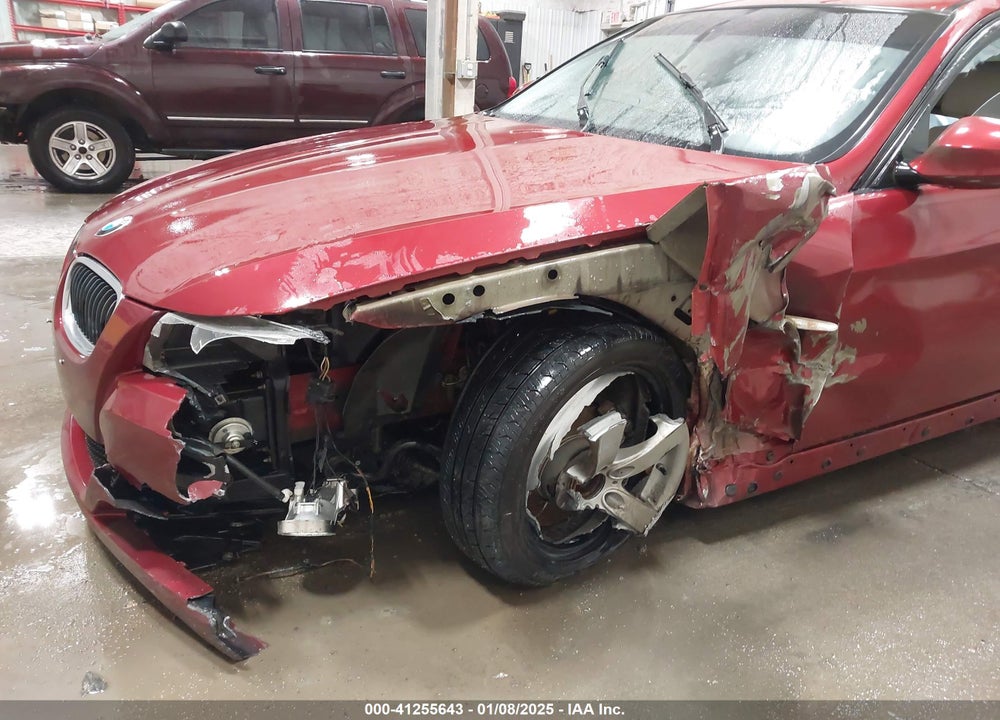 2011 BMW 328 VIN: WBAPK5C5XBA658285