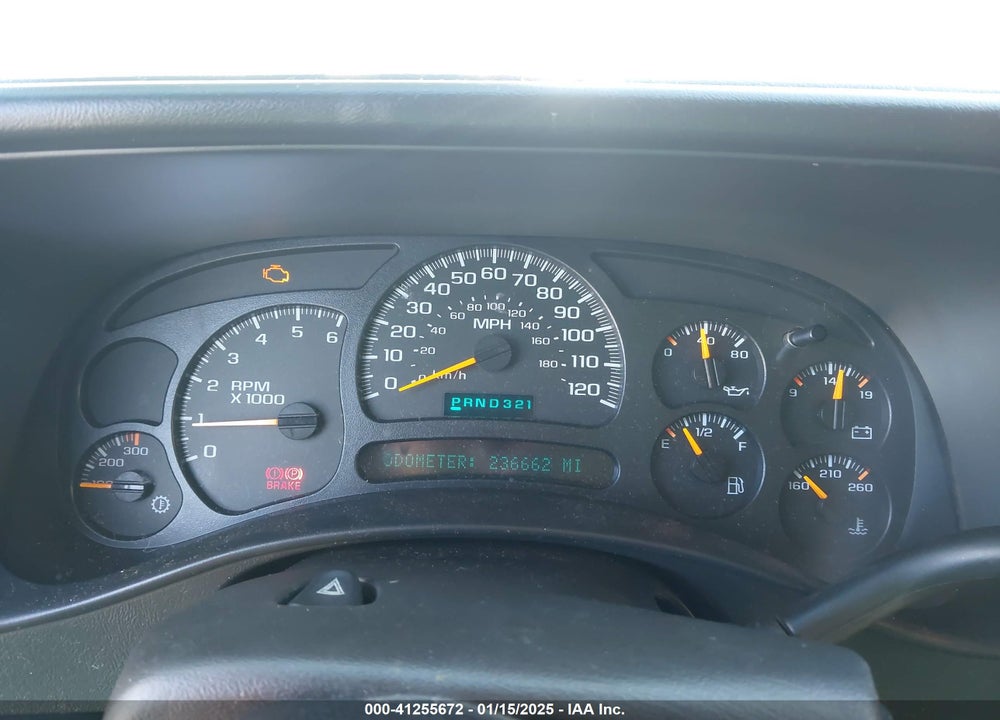 2005 CHEVROLET SILVERADO 2500HD WORK TRUCK VIN: 1GCHC23U05F880349