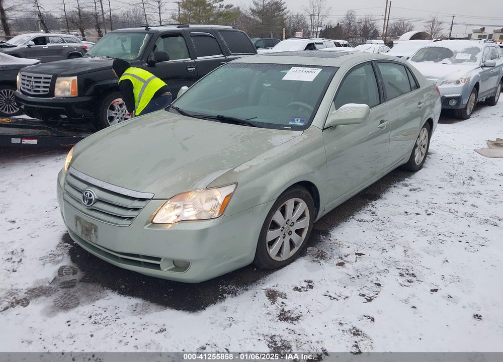 2005 TOYOTA AVALON XLS VIN: 4T1BK36B15U044260