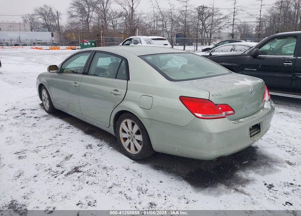 2005 TOYOTA AVALON XLS VIN: 4T1BK36B15U044260