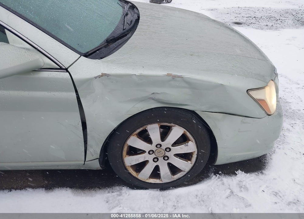 2005 TOYOTA AVALON XLS VIN: 4T1BK36B15U044260