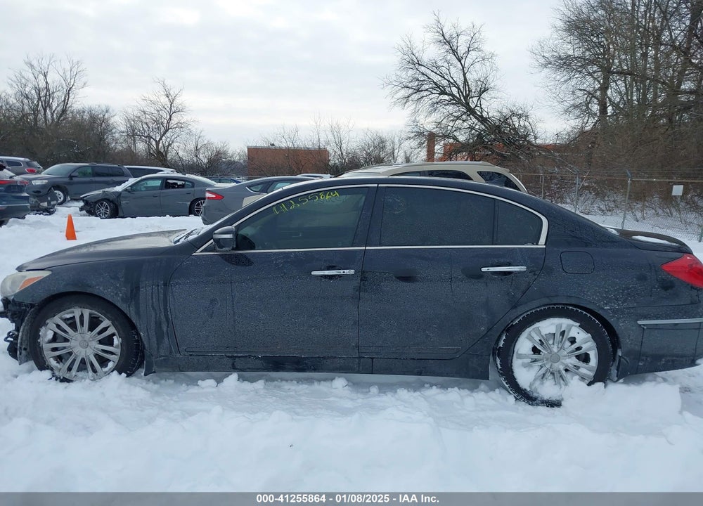 2012 HYUNDAI GENESIS VIN: KMHGC4DD2CU194615