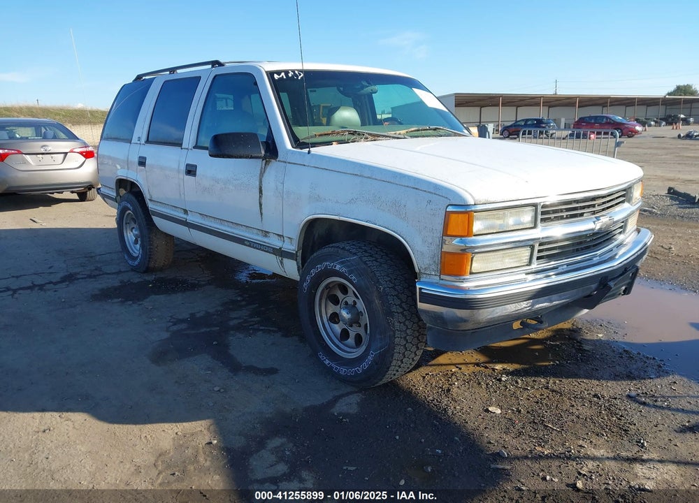 1999 CHEVROLET TAHOE LS VIN: 1GNEK13R1XJ355240
