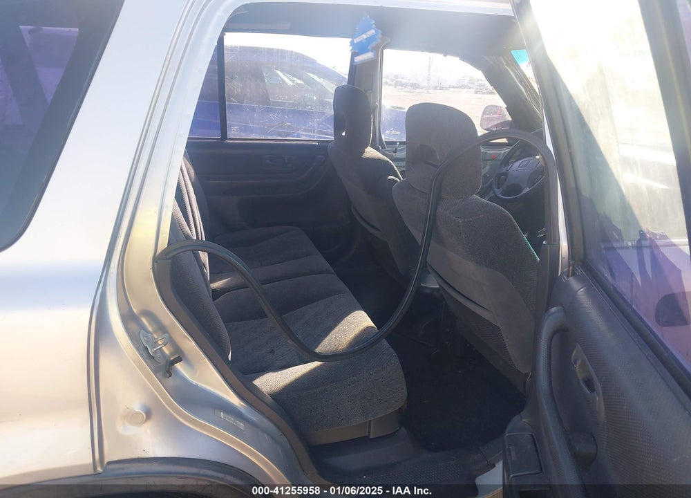 1999 HONDA CR-V LX VIN: JHLRD1847XC036014