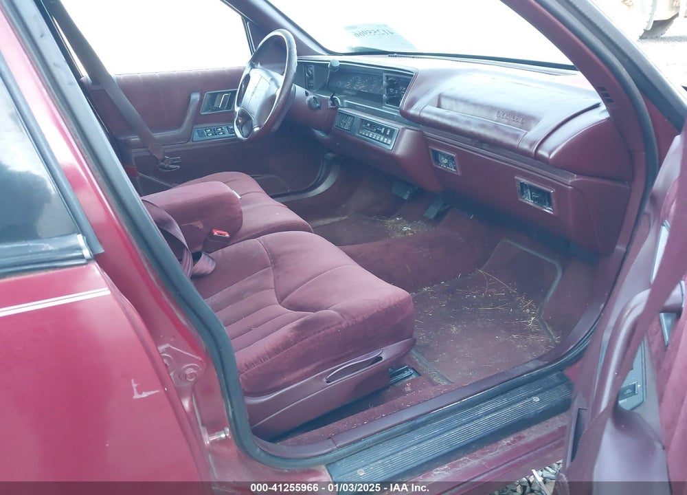 1994 OLDSMOBILE CUTLASS SUPREME S VIN: 1G3WH55M5RD370880
