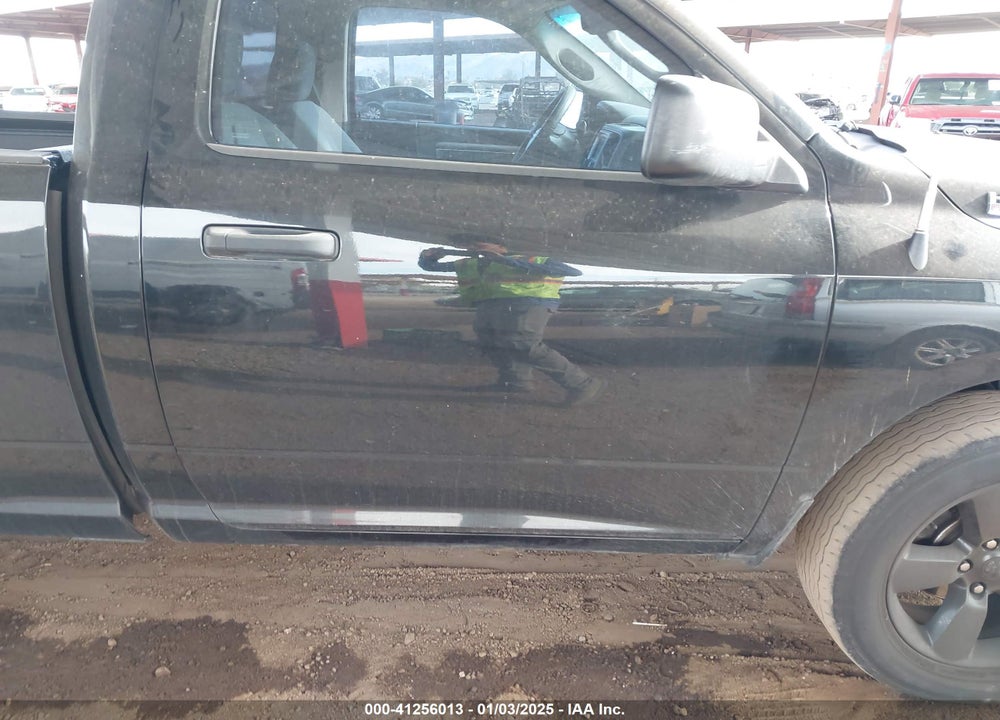 2014 RAM 1500 EXPRESS VIN: 3C6JR6AT4EG274821