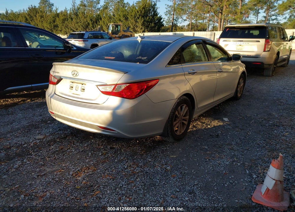 2013 HYUNDAI SONATA GLS VIN: 5NPEB4AC3DH627302