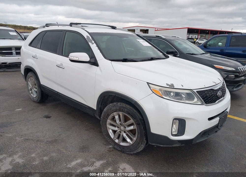 2015 KIA SORENTO LX V6 VIN: 5XYKT4A71FG612326