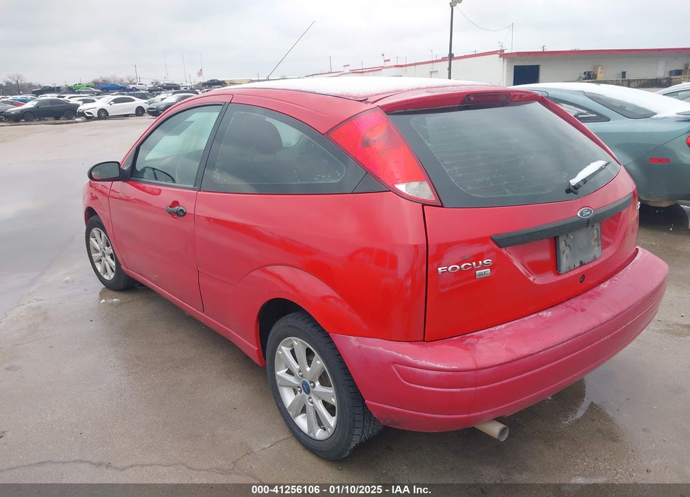 2006 FORD FOCUS VIN: 1FAFP31N06W165768
