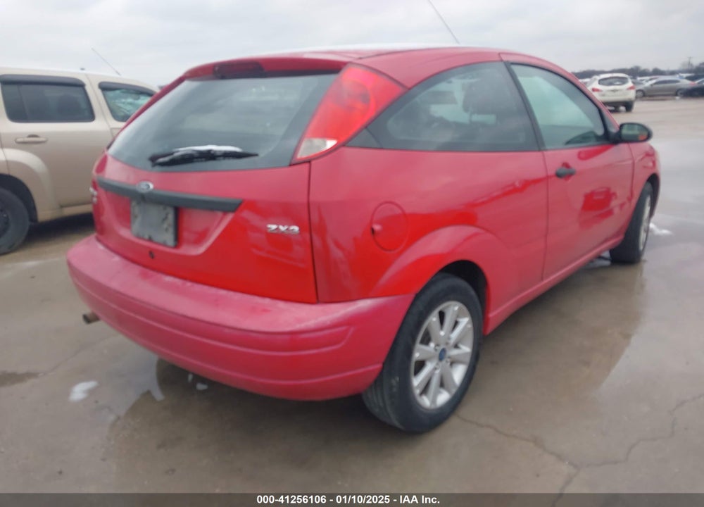 2006 FORD FOCUS VIN: 1FAFP31N06W165768