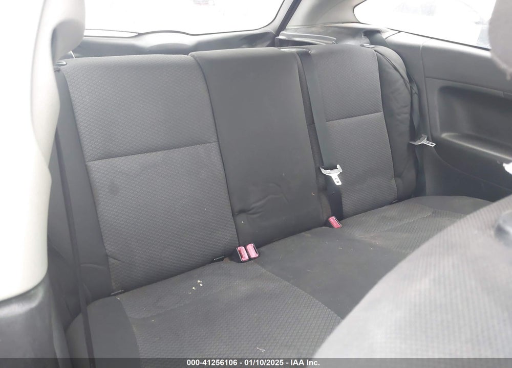 2006 FORD FOCUS VIN: 1FAFP31N06W165768