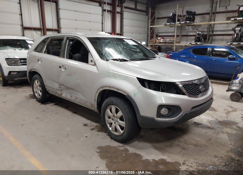 2013 KIA SORENTO LX VIN: 5XYKT3A10DG407633