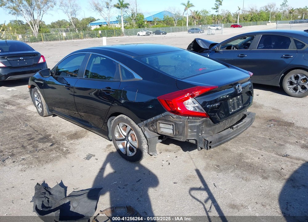 2017 HONDA CIVIC VIN: 19XFC2F58HE001996