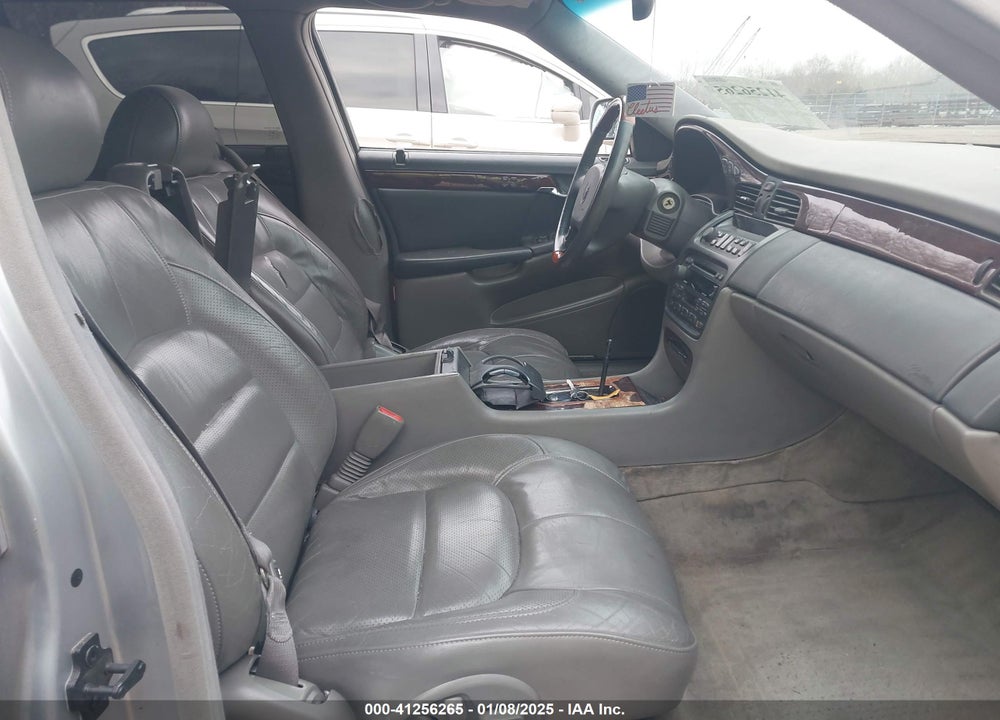 2000 CADILLAC DEVILLE DTS VIN: 1G6KF5796YU176907