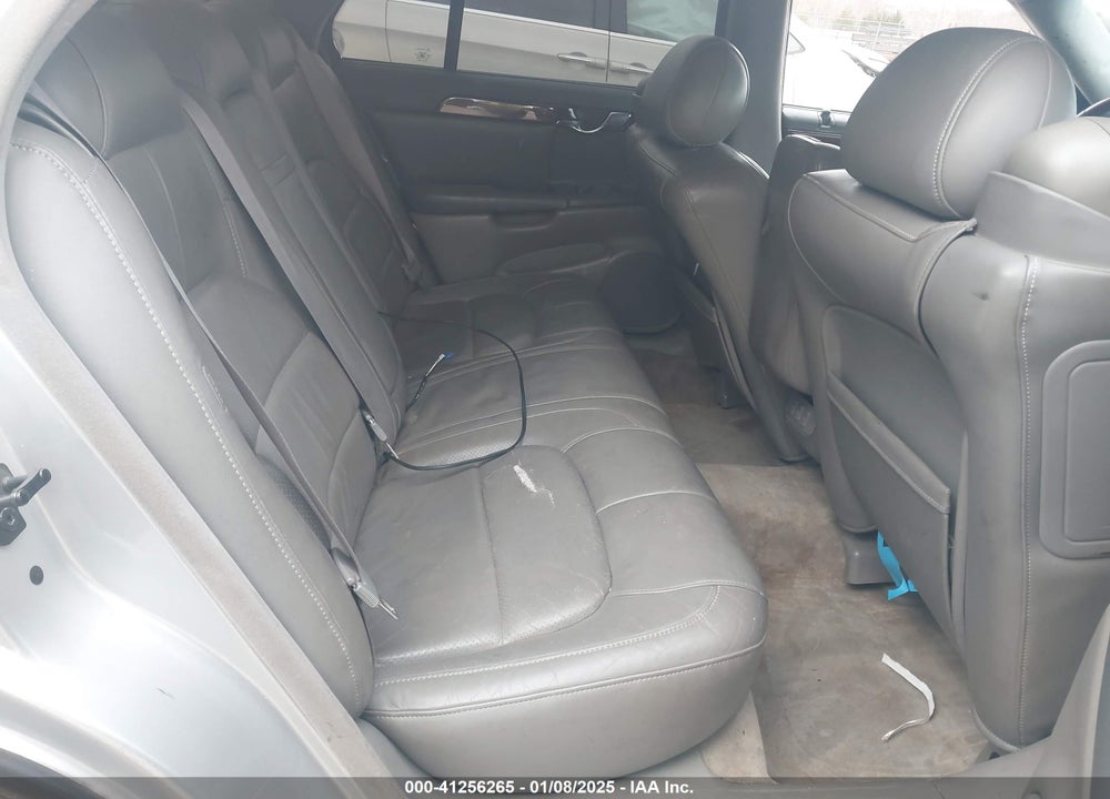 2000 CADILLAC DEVILLE DTS VIN: 1G6KF5796YU176907