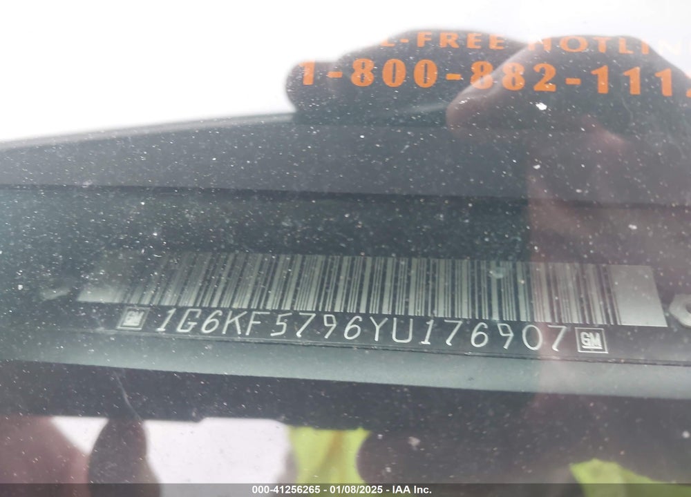 2000 CADILLAC DEVILLE DTS VIN: 1G6KF5796YU176907