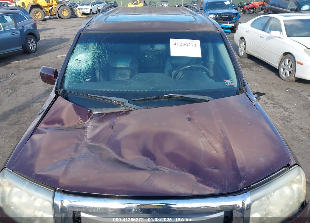 2011 HONDA PILOT TOURING VIN: 5FNYF4H93BB065263
