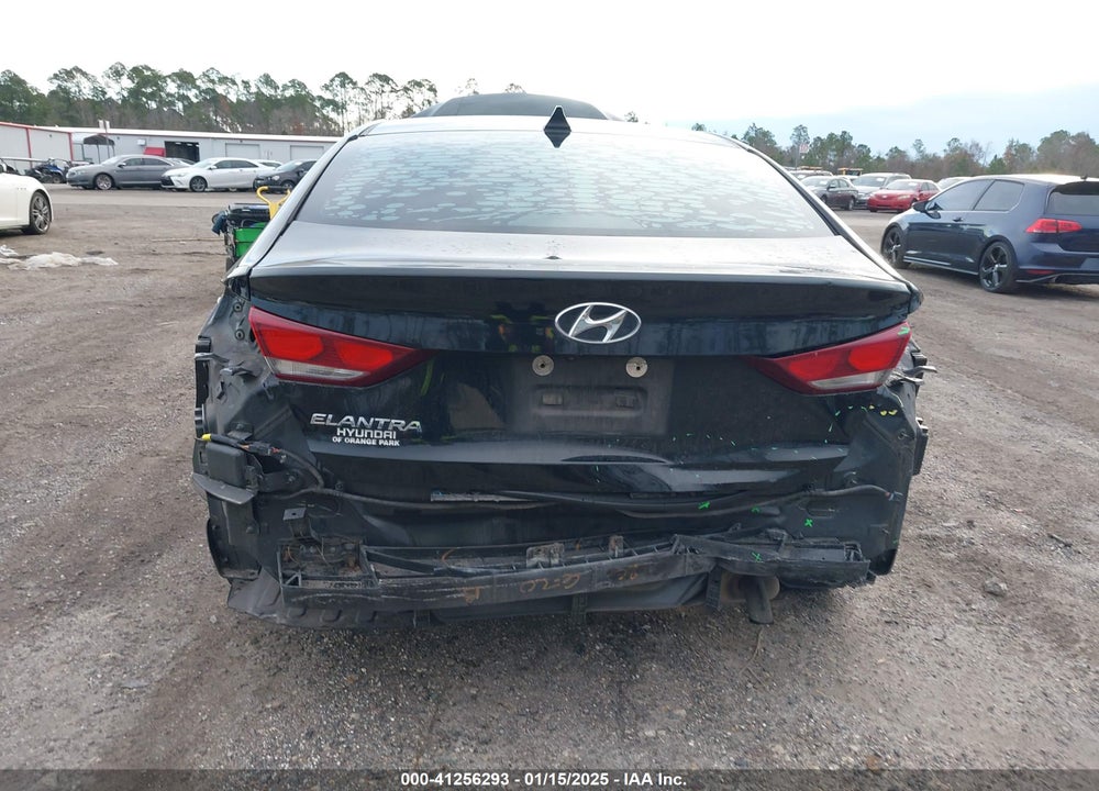 2018 HYUNDAI ELANTRA VIN: 5NPD84LF9JH380655