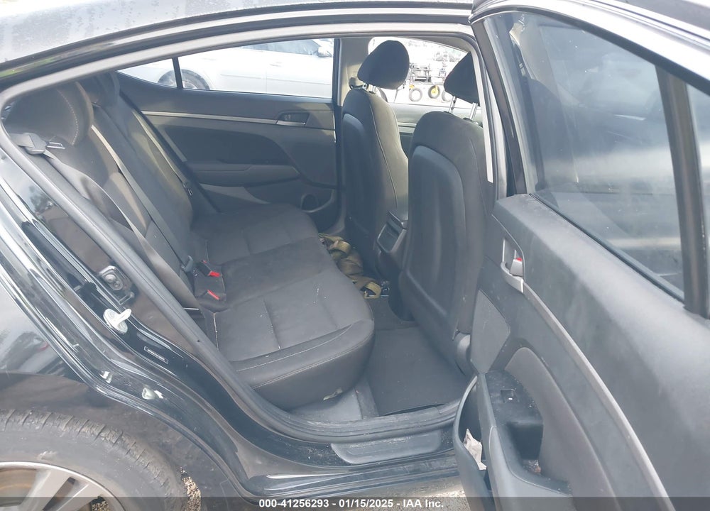 2018 HYUNDAI ELANTRA VIN: 5NPD84LF9JH380655