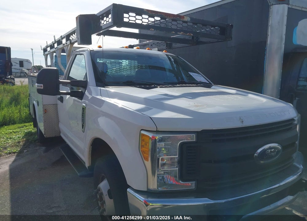 2017 FORD F-350 CHASSIS XL VIN: 1FDRF3G63HED58978
