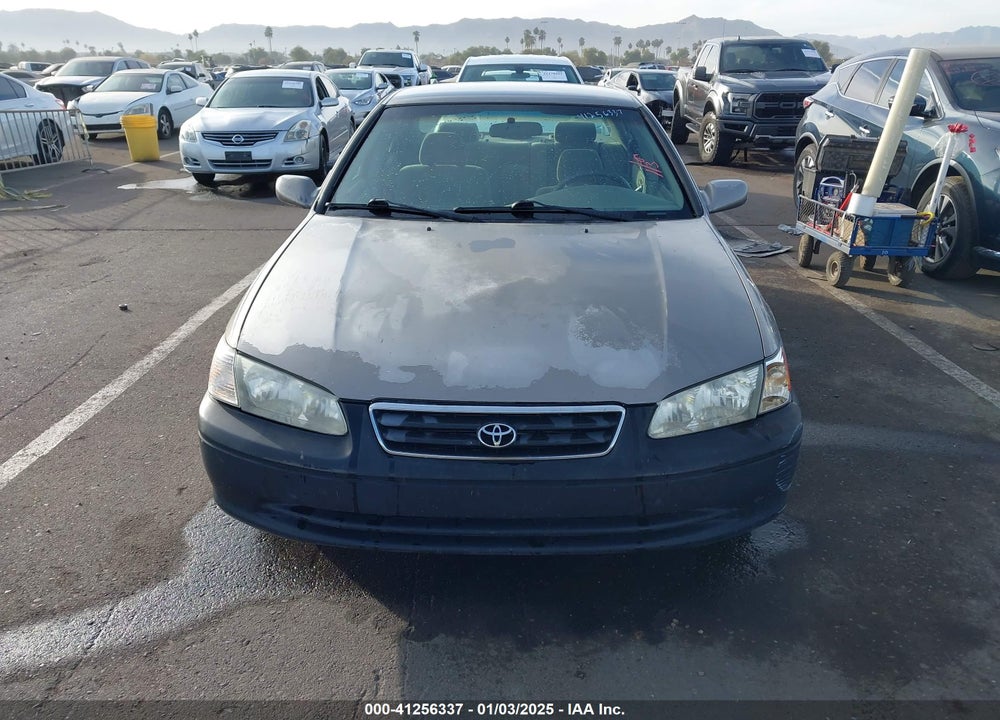 2001 TOYOTA CAMRY LE VIN: 4T1BG22K51U018899
