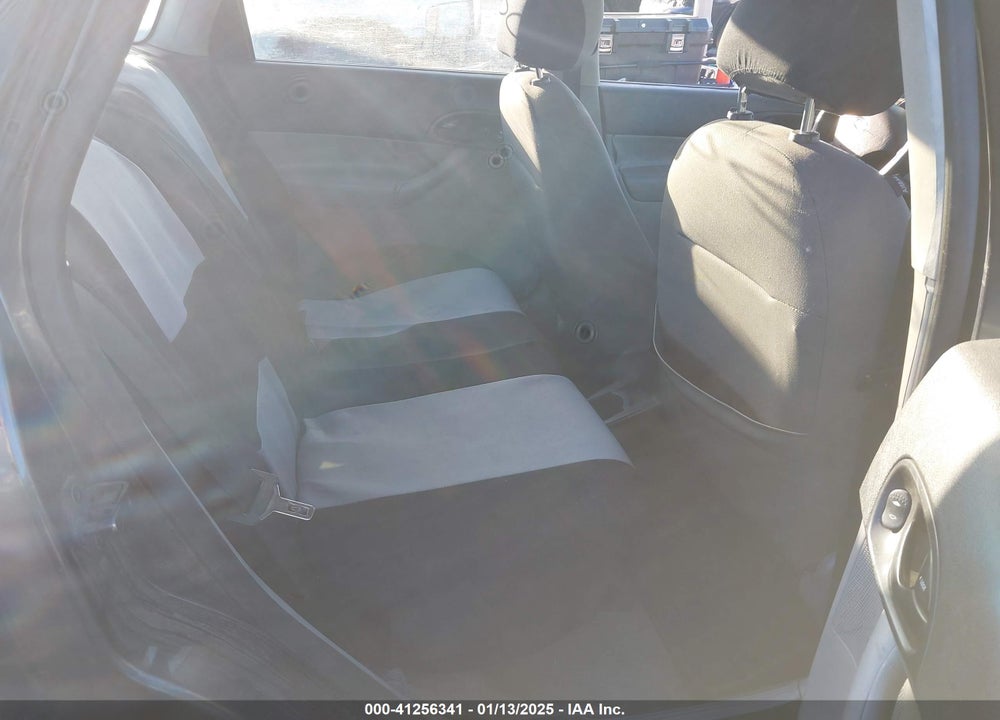 2007 FORD FOCUS S/SE/SES VIN: 1FAHP34N77W292734