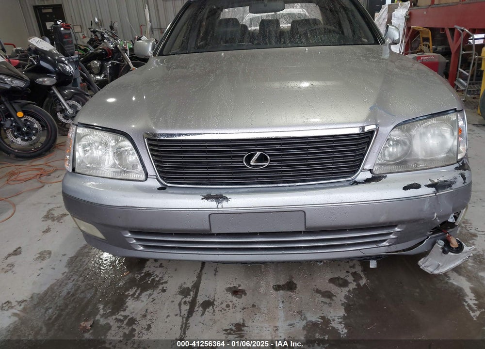 1998 LEXUS LS 400 VIN: JT8BH28F7W0107656