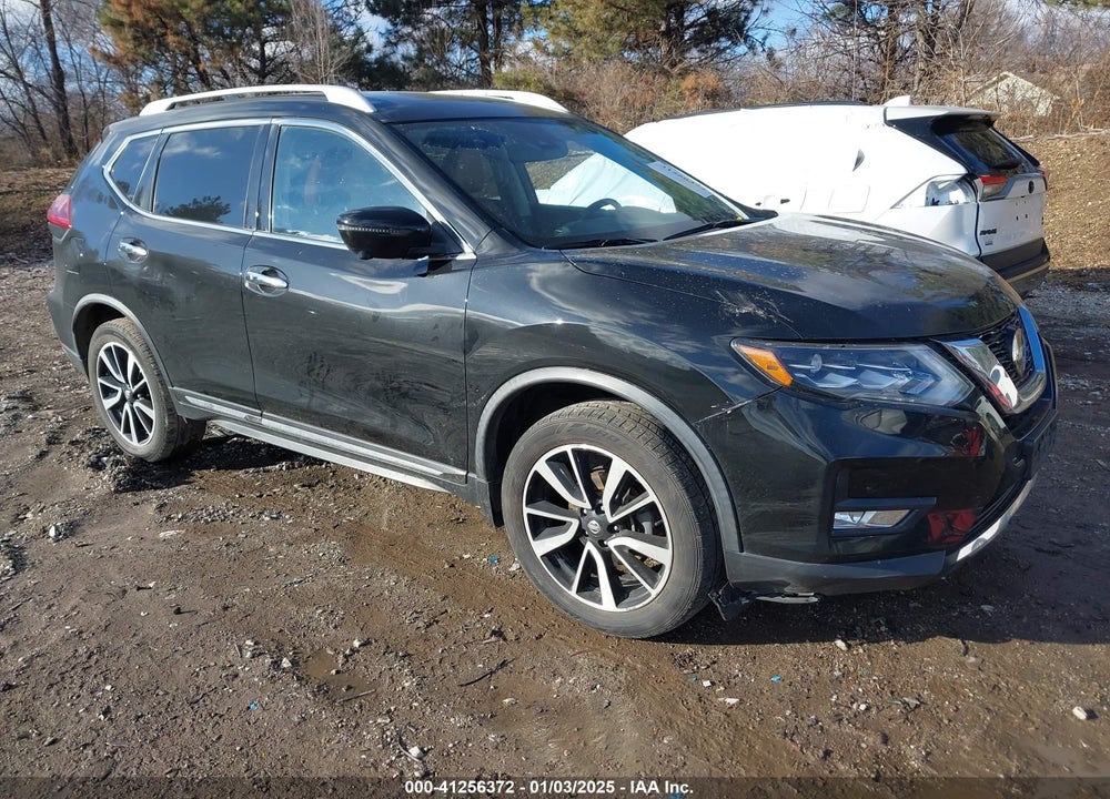 2018 NISSAN ROGUE VIN: JN8AT2MV7JW327270