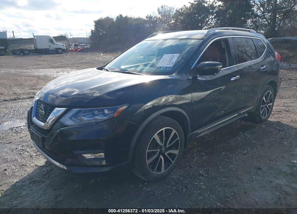 2018 NISSAN ROGUE VIN: JN8AT2MV7JW327270