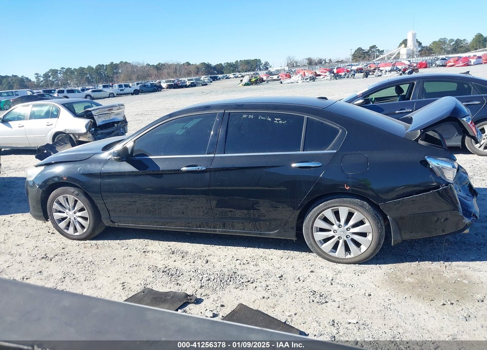 2013 HONDA ACCORD EX-L V-6 VIN: 1HGCR3F81DA037089