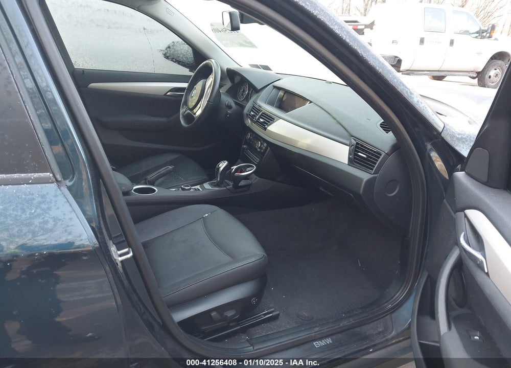 2015 BMW X1 XDRIVE28I VIN: WBAVL1C52FVY30336