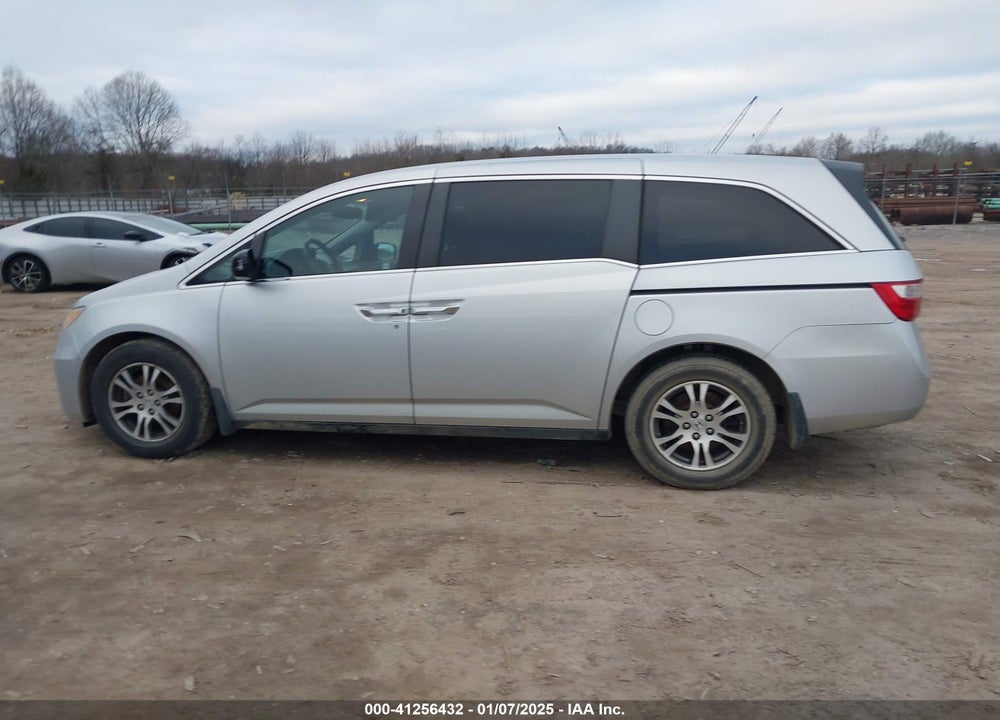 2013 HONDA ODYSSEY EX-L VIN: 5FNRL5H68DB011257