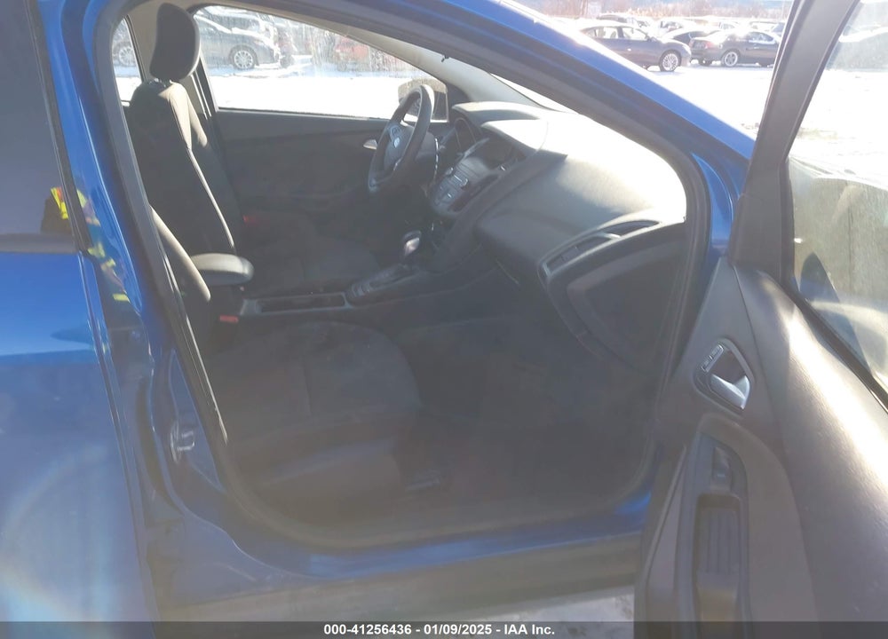 2018 FORD FOCUS VIN: 1FADP3K29JL325569