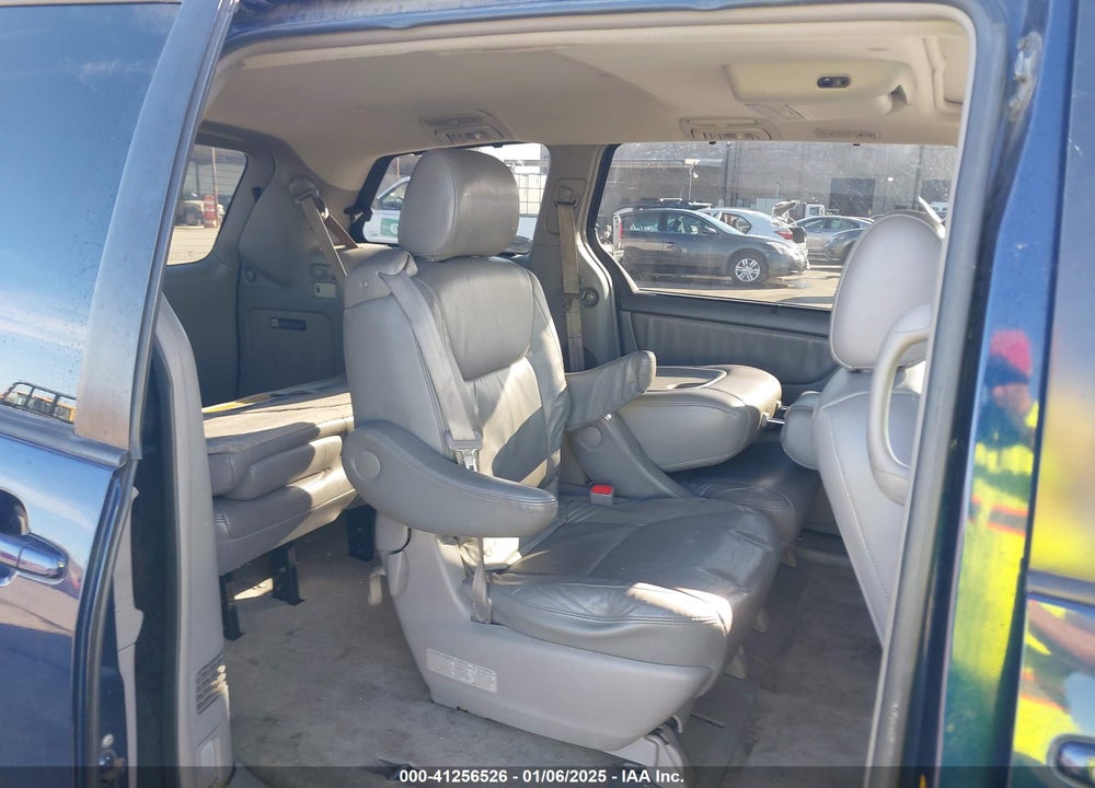 2006 TOYOTA SIENNA XLE VIN: 5TDZA22C76S427818