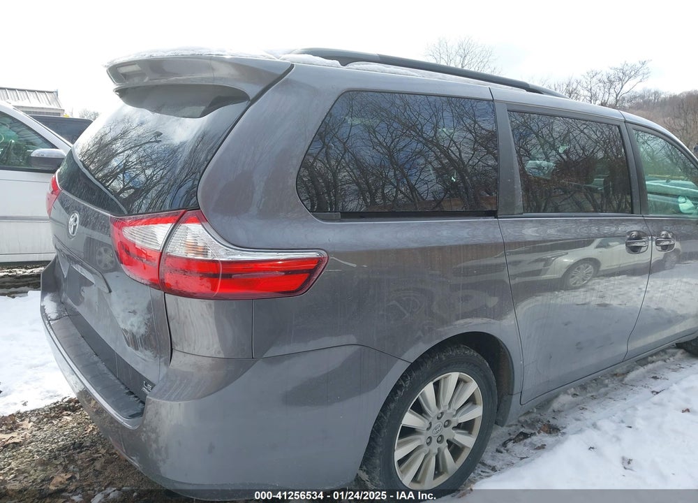 2017 TOYOTA SIENNA LE 7 PASSENGER VIN: 5TDJZ3DC5HS173134
