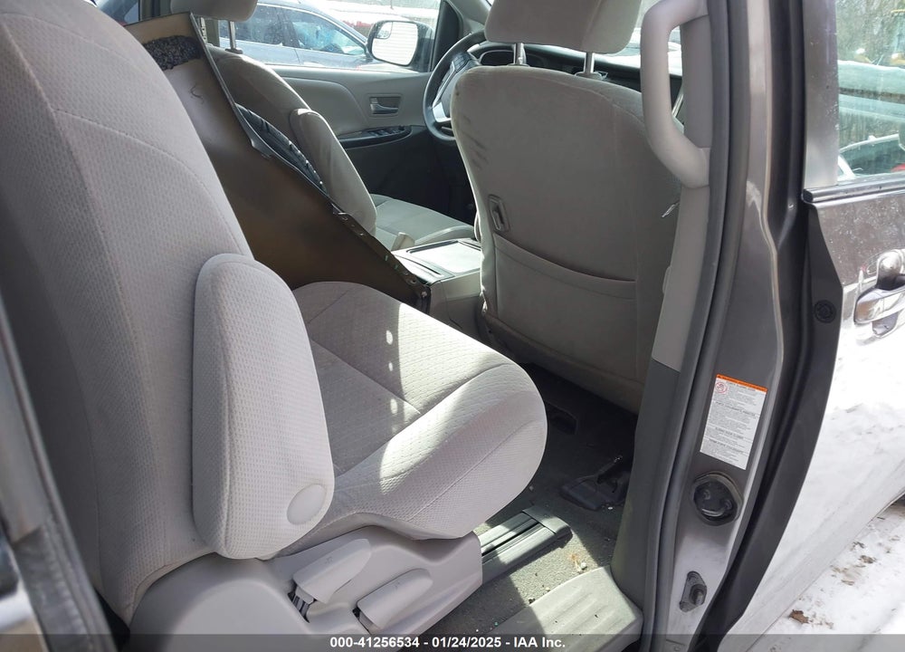 2017 TOYOTA SIENNA LE 7 PASSENGER VIN: 5TDJZ3DC5HS173134