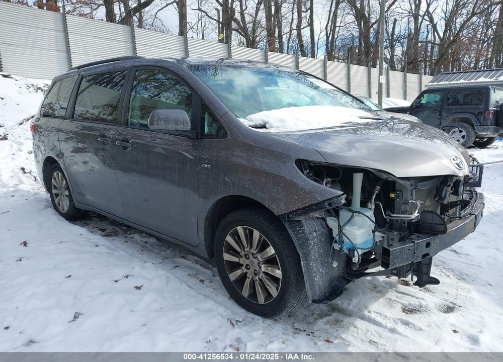 2017 TOYOTA SIENNA LE 7 PASSENGER VIN: 5TDJZ3DC5HS173134