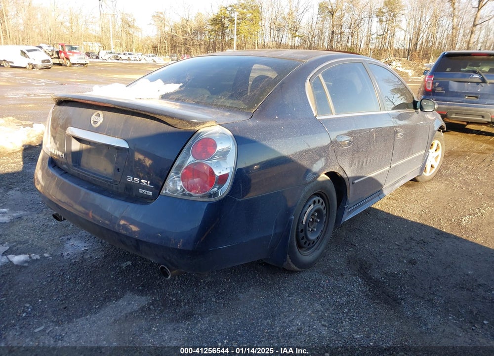 2005 NISSAN ALTIMA 3.5 SL VIN: 1N4BL11D55N475652