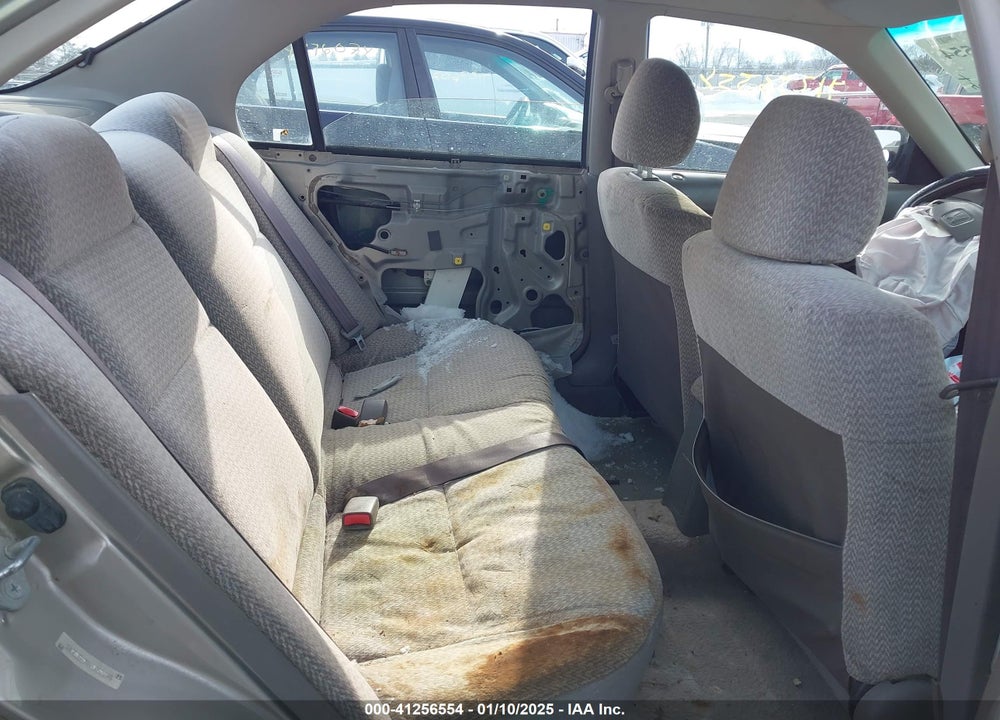 2000 HONDA CIVIC LX VIN: 1HGEJ6678YL052045