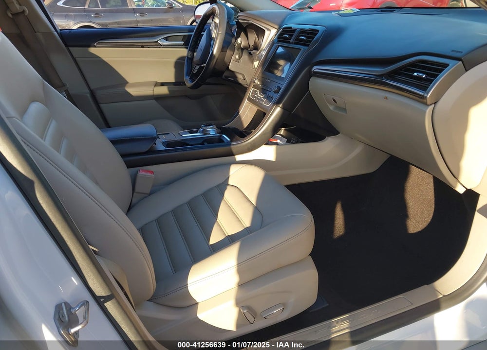 2019 FORD FUSION VIN: 3FA6P0CD6KR150367