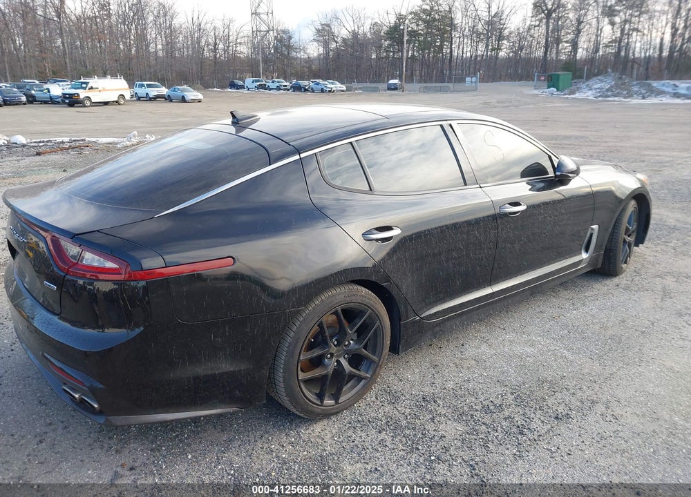 2018 KIA STINGER PREMIUM VIN: KNAE25LA6J6012229
