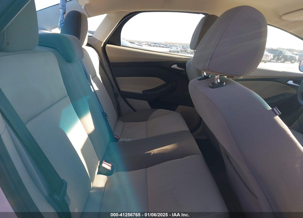 2014 FORD FOCUS SE VIN: 1FADP3F20EL236697