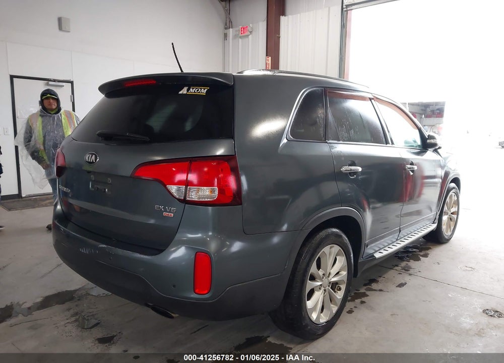 2014 KIA SORENTO EX V6 VIN: 5XYKU4A79EG474756