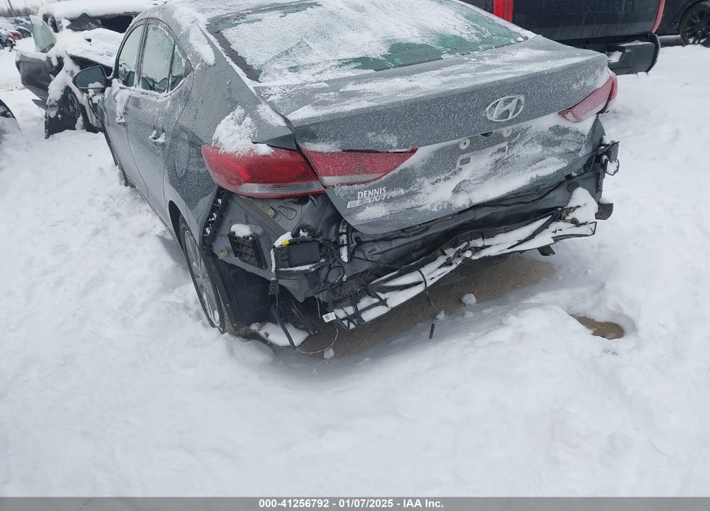 2018 HYUNDAI ELANTRA VIN: KMHD84LF7JU606130