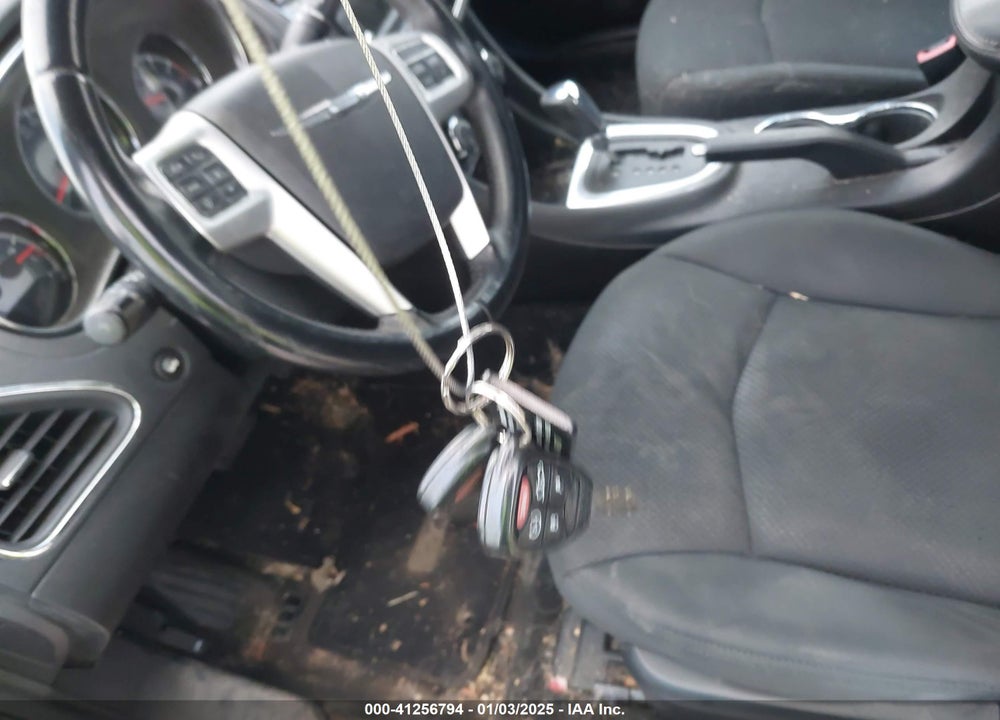 2012 CHRYSLER 200 TOURING VIN: 1C3CCBBB7CN137625