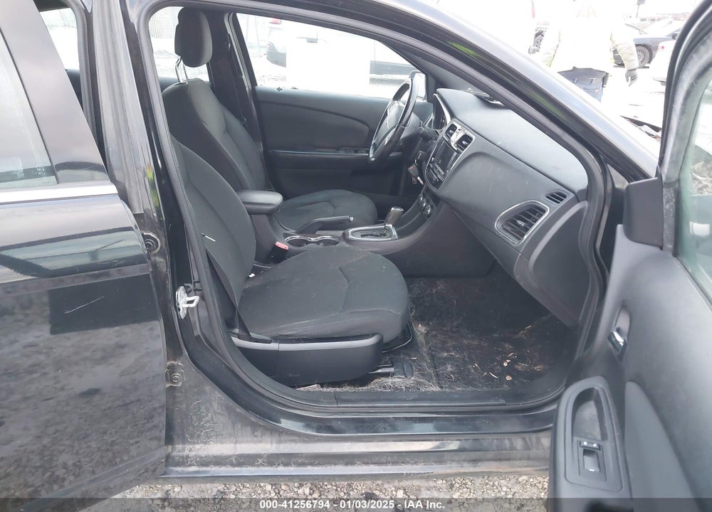 2012 CHRYSLER 200 TOURING VIN: 1C3CCBBB7CN137625