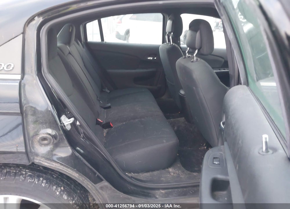 2012 CHRYSLER 200 TOURING VIN: 1C3CCBBB7CN137625