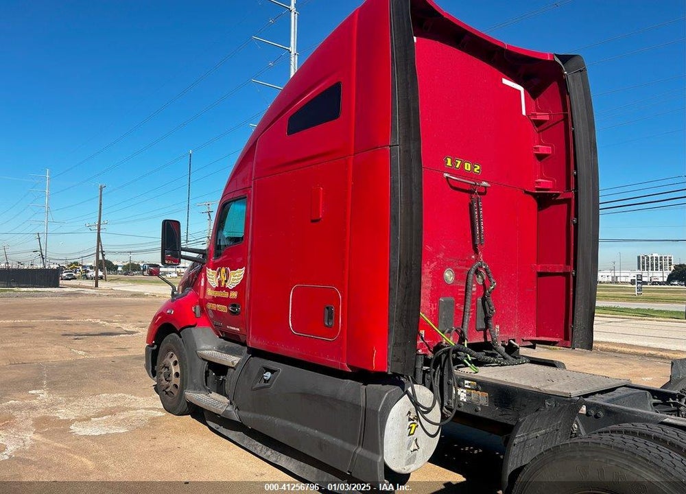 2017 KENWORTH T680 VIN: 1XKYDP9X2HJ138911