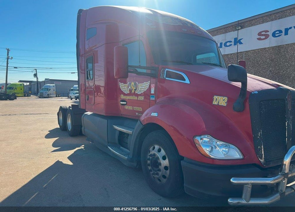 2017 KENWORTH T680 VIN: 1XKYDP9X2HJ138911