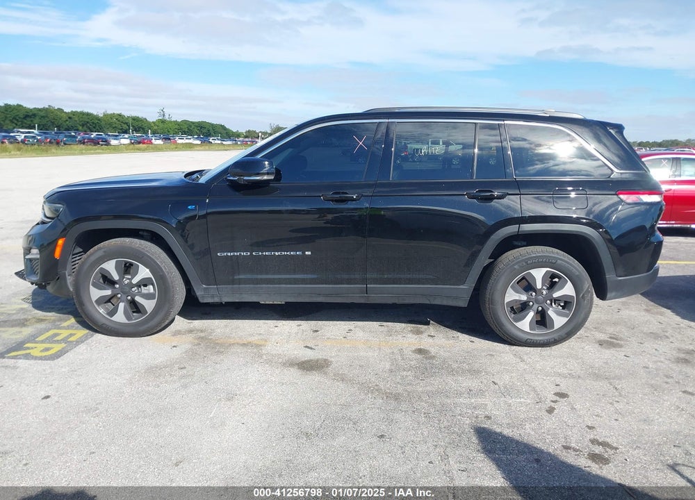 2024 JEEP GRAND CHEROKEE 4XE VIN: 1C4RJYB66R8958000